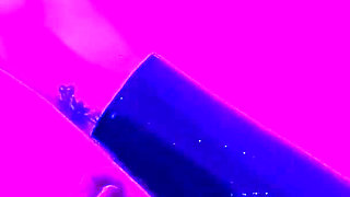 Gimp Cleans Sweaty Feet