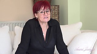 Seducing Auntie Linda & Jerk Off Instruction