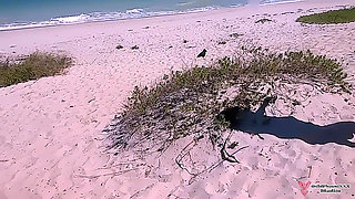 Lola Bella’s Beach Pee Break