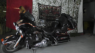 Sofi Likes Hot Machines