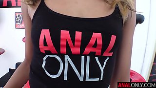 Anal Solely Slim Tanned Blond Kylie Le Beau Has Her Backdoor Filled With Cum