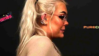 Raunchy CFNM babe sucks for job