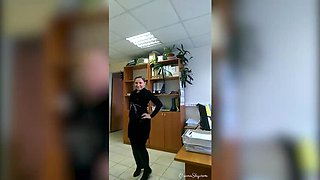Hot MILF Oxana Shows Off Her Big Ass in Naughty Office Selfies