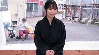 Magic Mirror Bus. A Pelvic Massage Will Help A Wife Who Has