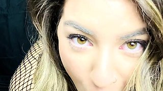 Large amateur cam woman uses two of her toys to masturbate
