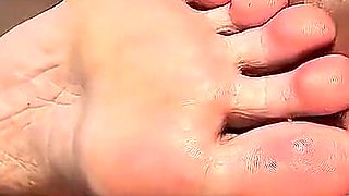 Gigi Is a Very Beautiful Girl and Her Feet Love Many Creepers