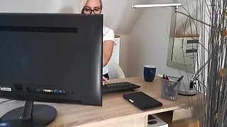 DirtyTina Horny Piss Trilogy - German MILF Solo Pee Action