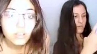 Slutty sisters shown on live cam