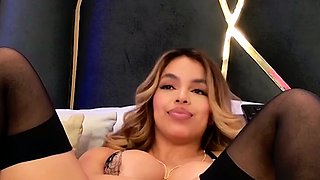 Babe With Big Boobs Masturbates