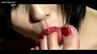 Kiss of erotic Chinese lesbian