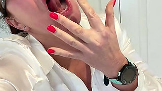 Secretary Extreme Throat Fuck for Bonus