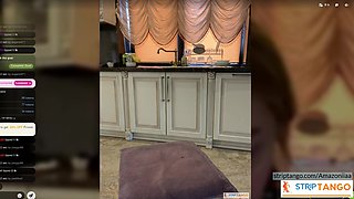 Amazoniiaa Free sex chat at stripTango