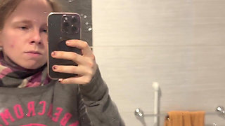 Razor Slides Into My Pussy