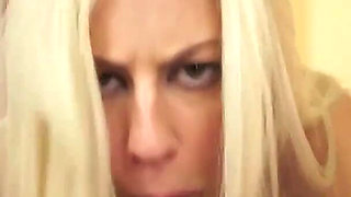 Sexy french bitch fucking in the hotel