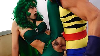 Role play in extreme positions grant the green lady unique sensations