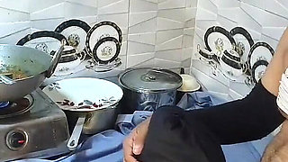 Bhabhi Did Maze Kitchen with Her Brother in Law Hard Fuck While Husband Was on Duty.