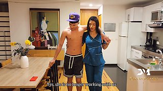 Physiotherapist Salome Gil Gives Me a Massage and Receives My Semen in Her Mouth - Danner Mendez