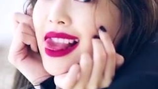 Jennie's Sexy Tongue Play