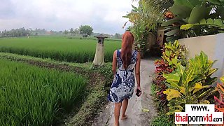 Amateur Sex Thai teenager shagging a BWC outdoor