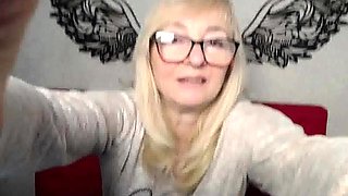 Blonde amateur MILF IngritSno flashing boobs on webcam