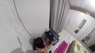 Housewife And Technician With Her Ass While Husband Is Away