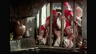 Snow White Became Snow Fucking with the Seven Dwarfs in the Ass