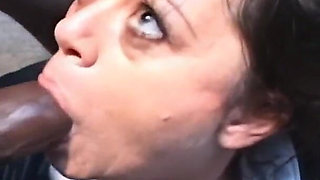 Debby Schwarz: Mature Woman Looking for Black Cock