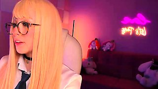 Amateur girlfriend homemade blowjob and pussy toying