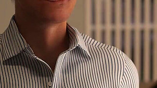 My Husband's Boss - Chapter 2 - Vivian Kissed Christian and Went to Dinner with Him in Front of Hutch