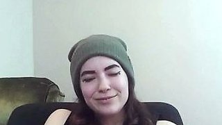 Lovely Amateur teen brunette masturbating outdoor