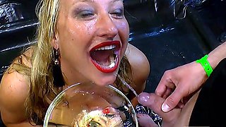 Hot matures in drinking piss competition