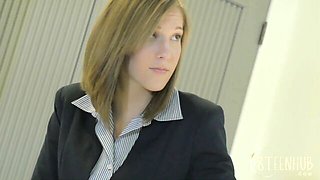 8TeenHub featuring Molly Manson's solo female action