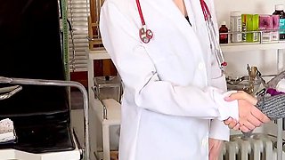 Beautiful Czech Bachelor Contestant Lucky Bee Has a Powerful Orgasm in the Gyno Chair