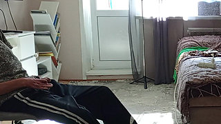 The Maid Agreed to Have Sex for a Tip