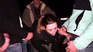 dogging nocturne j offre des bites a ma chienne