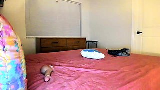 amateur lovebi flashing ass on live webcam