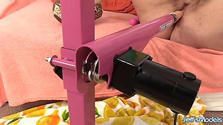 Watch Calista Roxxx pleasure herself with toys & get pounded by a machine