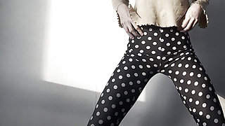 stretching leggings cameltoe