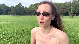 Elea, 27, came for a change of scenery ... - Jacquie et Michel TV