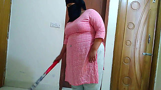 Arab Maid Fucked by Boss When She Cleaning Room!