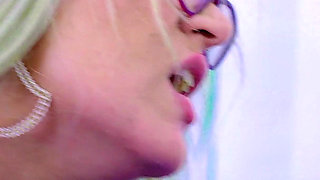 Fake Doctor Tries to Give the "blow" but Gets Well and Wins Even the Ass