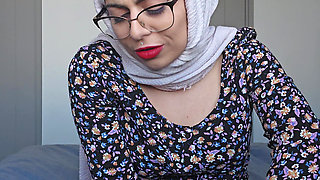 85. Mommy's Lesson Mia Niqab