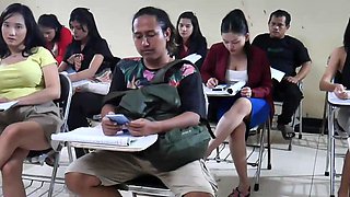 Film Kelas Bintang - Ayam Kampus