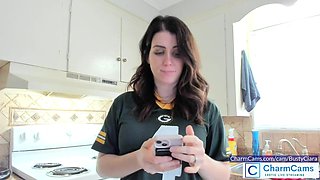 BustyCiara Sex chatroom at CharmCams