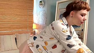 Petite amateur redheaded teen pisses and sucks cock