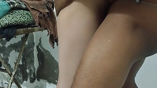 Bhabhi fuck with dewar after husband not home