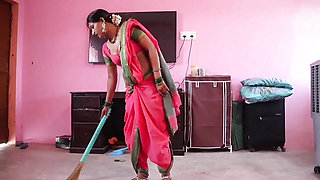Neighbor calls bhabhi home and has sex with her sexy bhabhi Hard Fucking With Hindi Audio