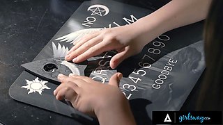 Girlsway Ella Knox and her best friend convoked a wild xxx demon while using a ouija board