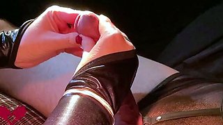 Close Up Extreme - Fac-totum Tribute Handjob worship