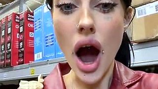 Melissa_crazy russian toilet camwhore